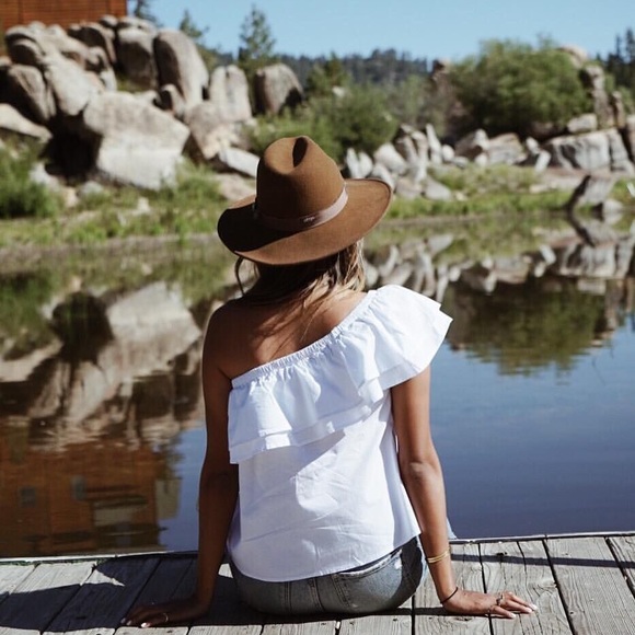 Sincerly Jules Tops - [ nwt ] Sincerely Jules Everly Top